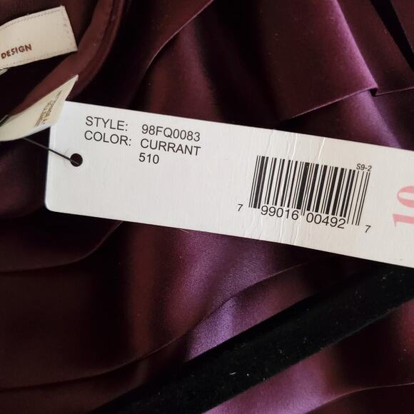 Laundry Women's Formal Tiered Dress Size 10 NEW - Picture 9 of 9